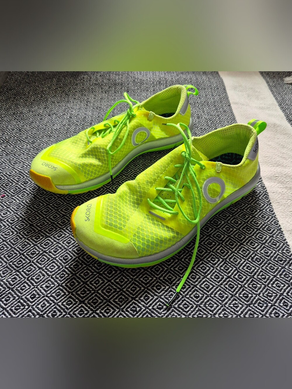 Skora Tempo Womens Running Shoes Size 9.5